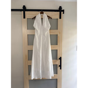 🤍 Petal + Pup White Halter Maxi Dress – NWT Size Large